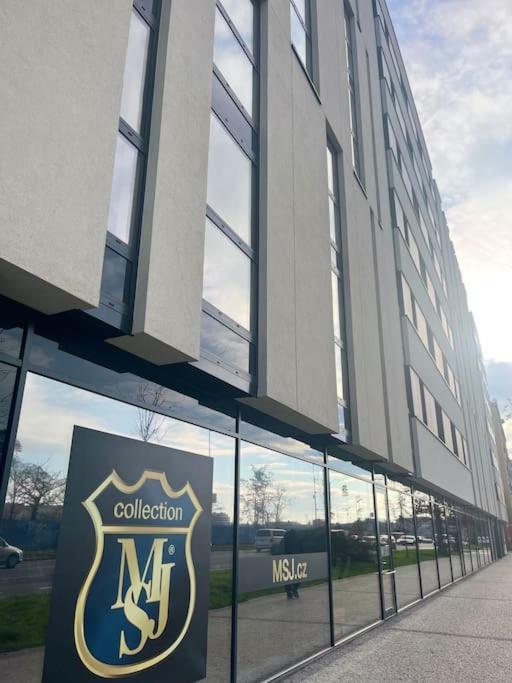 Apartman Holesovice,Balkon,Garaz Praga Exterior foto